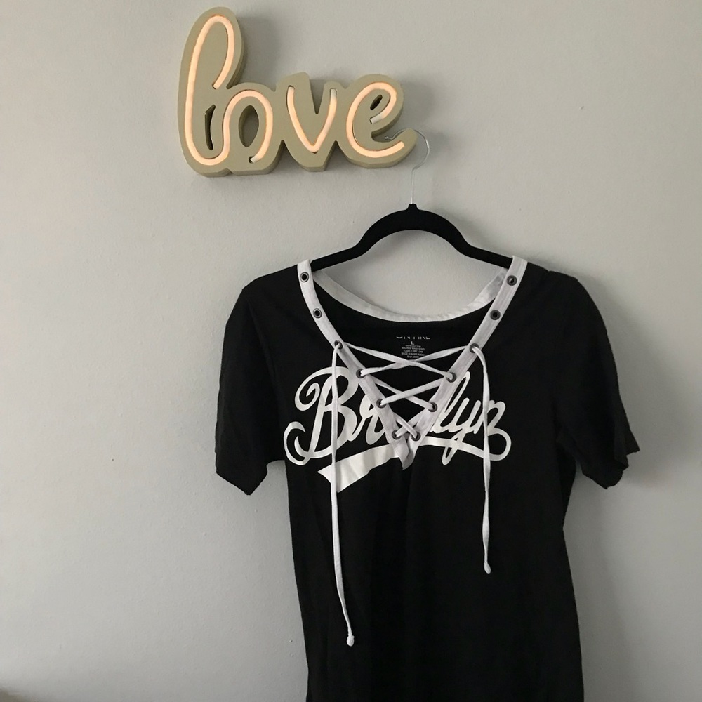 BROOKLYN LACE UP SHIRT